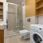 Apartment Center Strzelecka By Renters *