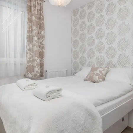 Center Strzelecka By Renters דירה